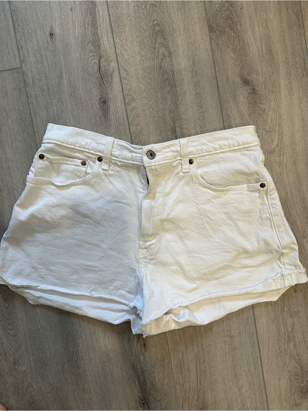 Abercrombie & Fitch ‘the Mom Short’ high rise, curve love
